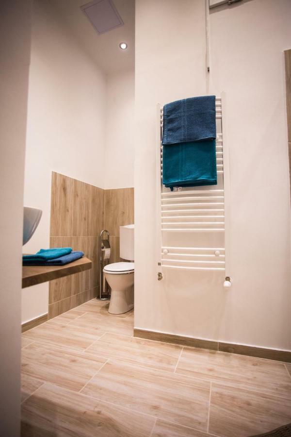 Izabella Vintage Style Apartamento Budapest Exterior foto