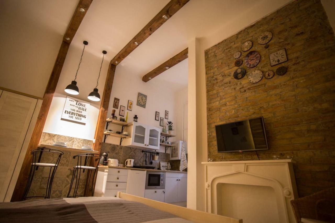 Izabella Vintage Style Apartamento Budapest Exterior foto